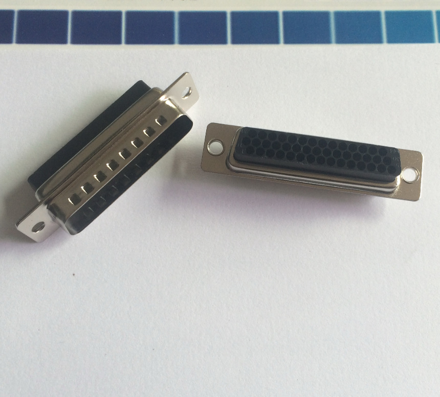 NorComp 171-009-213R031 D-Sub连接器