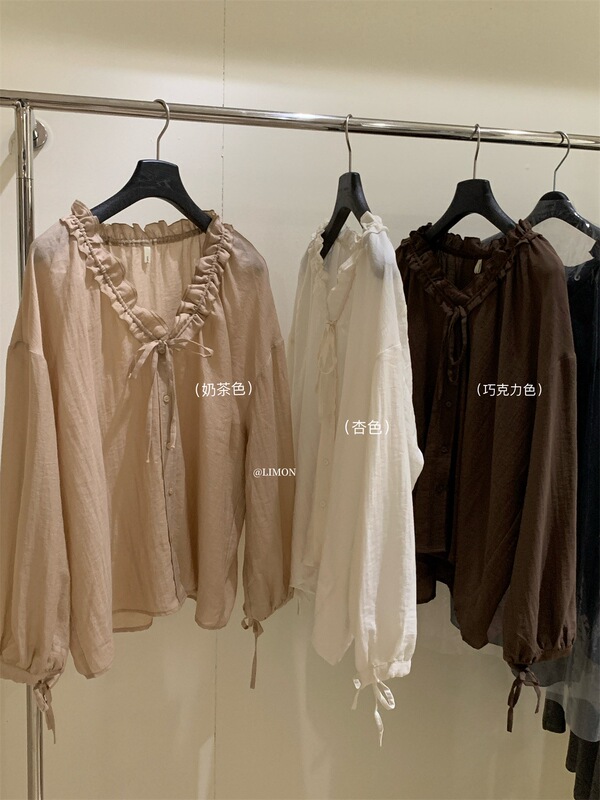【高品质订货】秋上新Chic松弛感衬衫木耳边V领设计感长袖小衫|undefined