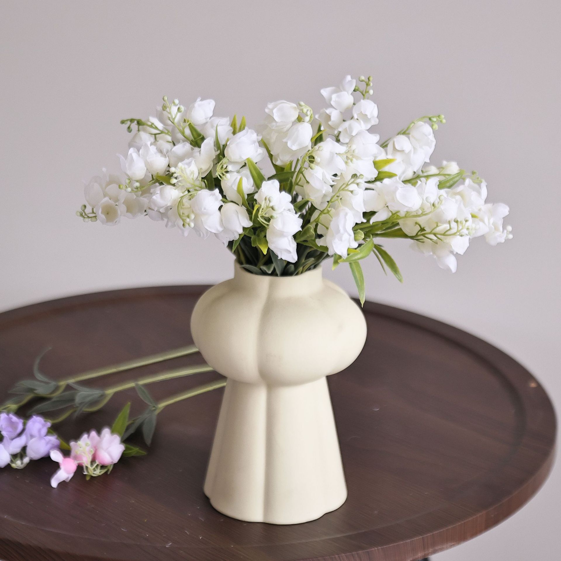High-Quality Artificial Hanging Bell Lily of the Valley Korean-Style Fresh Natural Fake Flower Arrangement Table Decoration Photography Wholesale