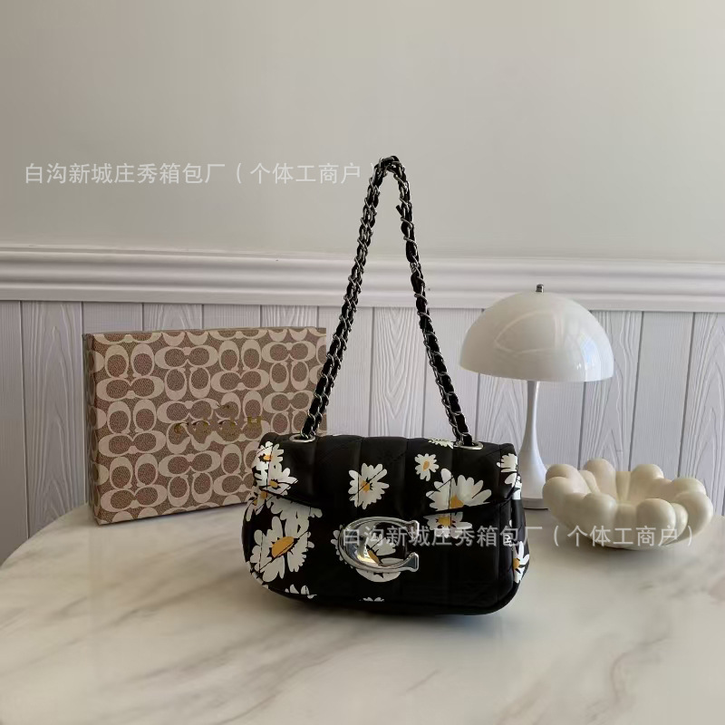 新しいシープスキンエリンチェーンクロスボディバッグクラシック多用途タビーシュランクシリーズレディースファッションバッグ|undefined