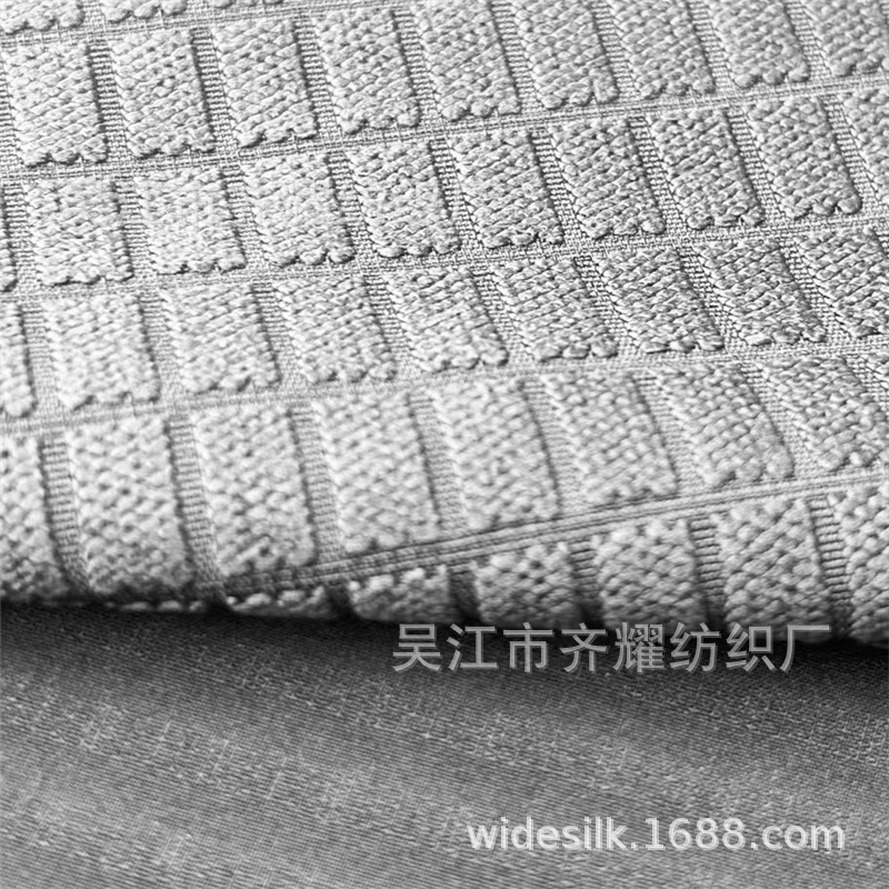 T800四面弹凹凸格子泡泡格梭织一体绒双层磨毛拉绒泡泡格登山布