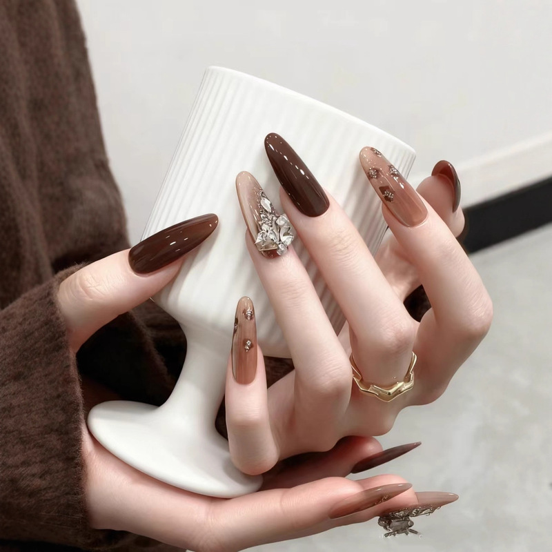 Handmade Manicure Autumn and Winter Elegant Retro Dark Brown Full Diamond Sparkling Cat Eye Nail Patch High-End Whitening Nail Patch Handmade Manicure Autumn and Winter Elegant Retro Dark Brown Full Diamond Sparkling Cat Eye Nail Patch High-End Whitening Nail Patch
