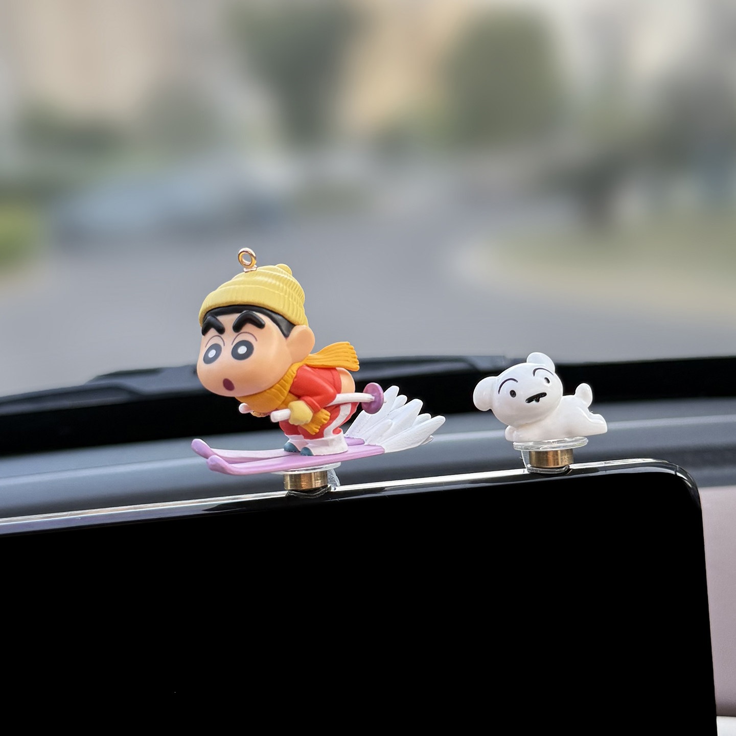 2026 Genuine Crayon Shin-Chan Car Rotating Figurine Car Screen Decoration Car Interior Accessories Dashboard Cute for Girls