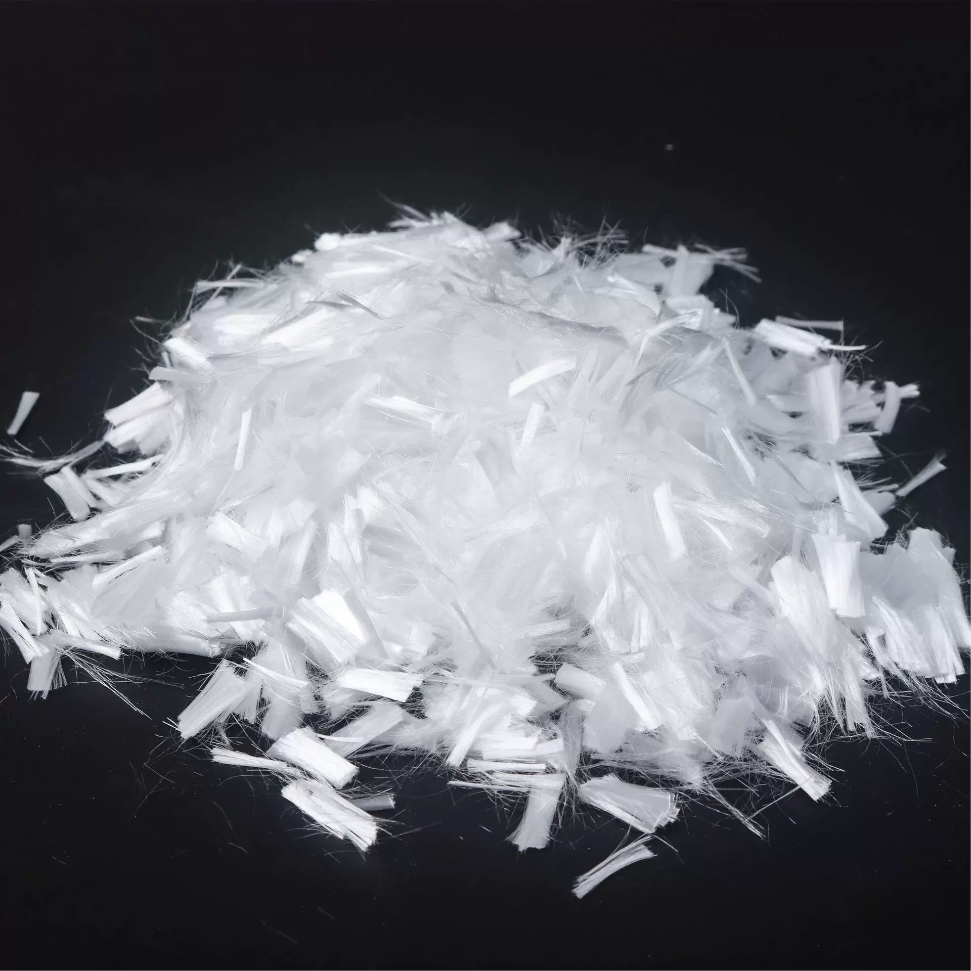 聚丙烯纤维 厂家供应混凝土砂浆路面工程用量大优惠聚丙烯纤维