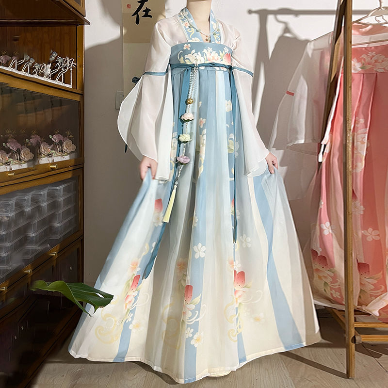 Huaxiaoyiオリジナル漢服女性用【ストロベリーラビット】唐製ボタンダウントップス、胸までの長さのスカート、爽やかなデイリー春夏スタイル|undefined