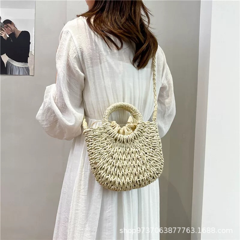 Bohemian Style Hand-Woven Crossbody Hand-Held Moon Bag, Fashionable and Versatile Universal Handbag, Simple and Light Luxury Tote Bag