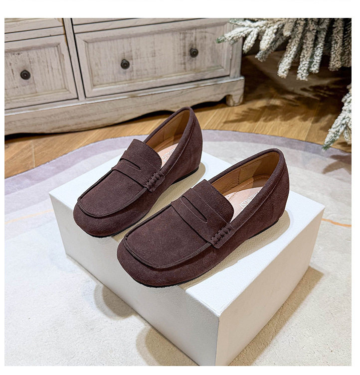 Giày nữ đế mềm tăng chiều cao 5 cm mũi tròn form rộng size lớn — Khaki (toàn dải), Màu mơ (toàn dải), nâu sẫm chi tiết 19