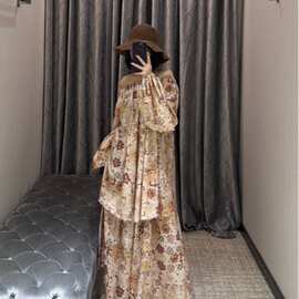 2026春夏新品设计师款花卉图案真丝棉一字领上衣碎花半裙套装女