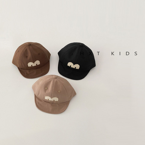 Baby hats spring and autumn short brim M letter fashionable peaked cap infants and young children spring wear baseball cap trend