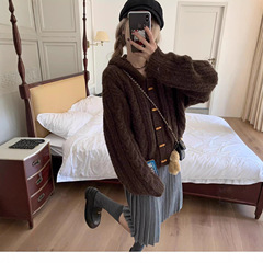 牛角扣连帽开衫毛衣女2025年秋冬温柔风麻花针织外套软糯外穿上衣