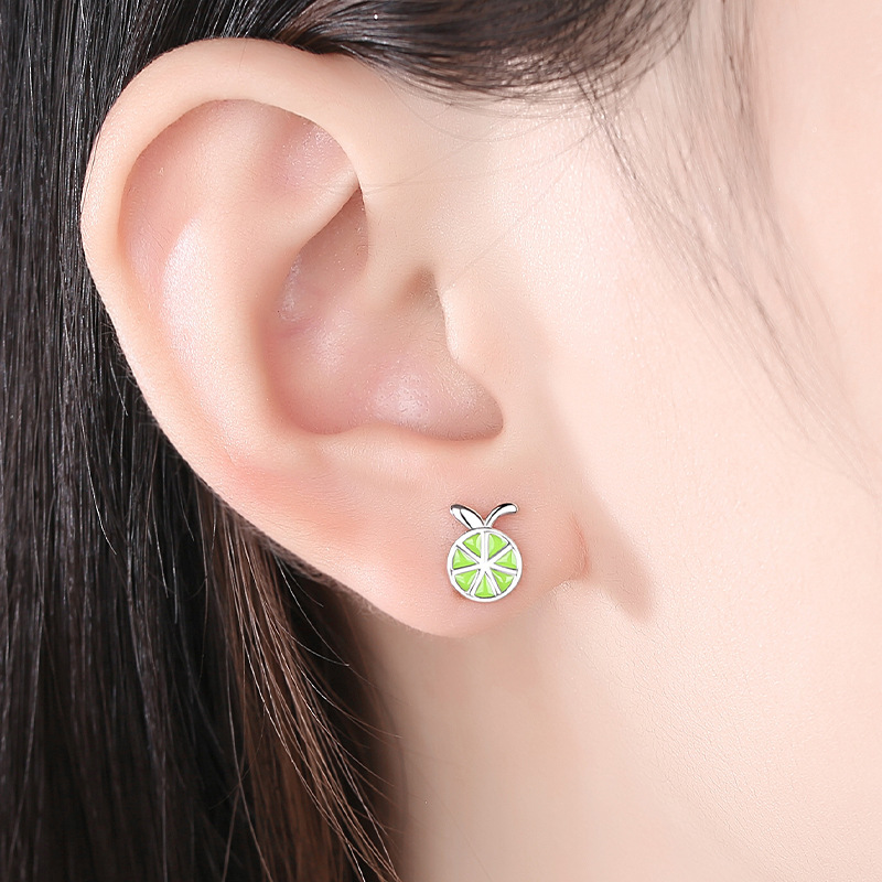 Plata esterlina S925 verano pequeño limón Stud pendientes de las mujeres moda estilo japonés y coreano pendientes de plata esterlina las mujeres lindo Internet celebridad mismo estilo
