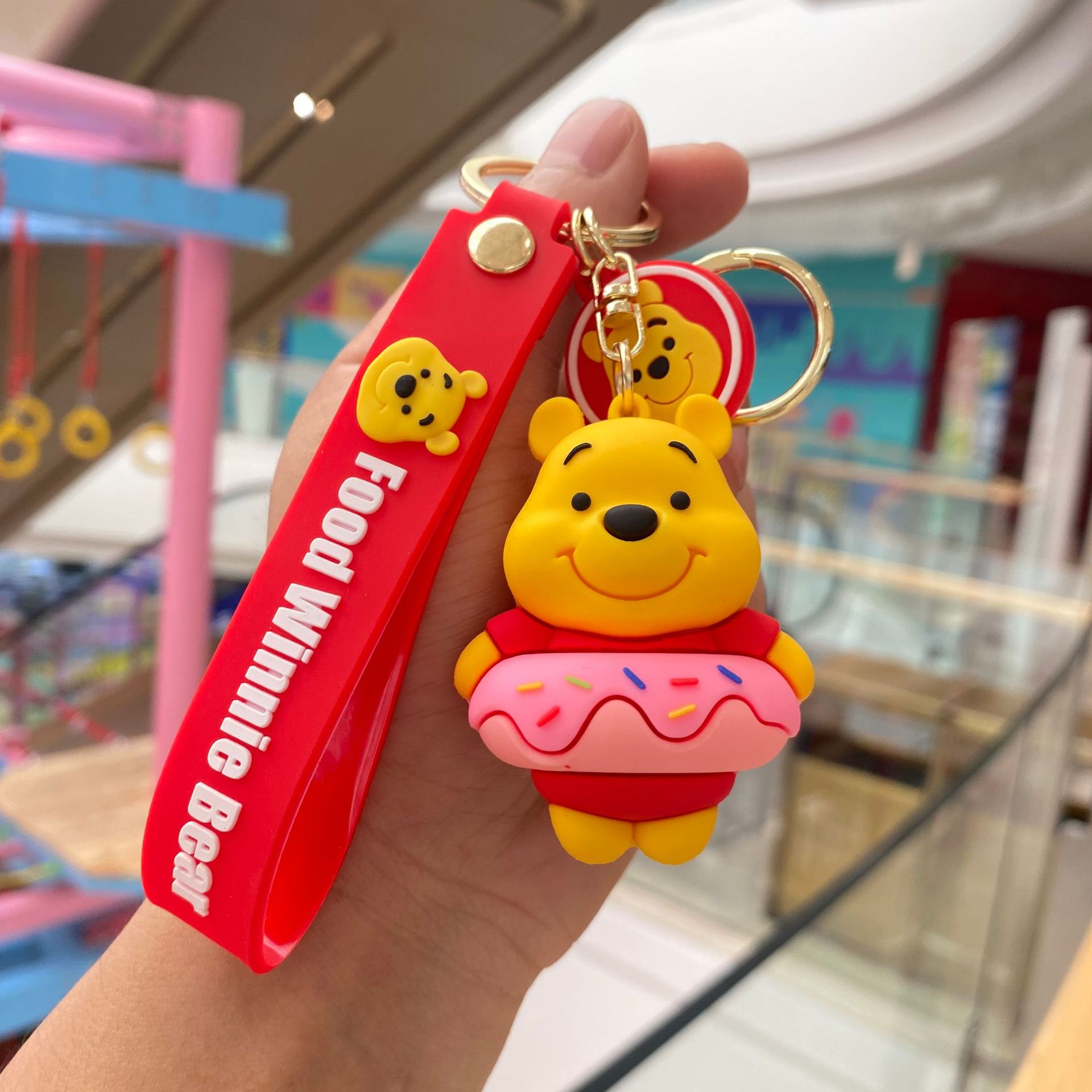 Creativo de dibujos animados postre Winnie the Pooh llavero lindo queso papas fritas Pequeño Oso amarillo colgante bolsa adornos al por mayor