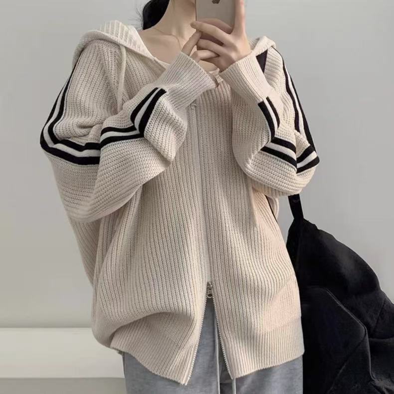 Otoño y invierno nuevo estilo coreano chic temperamento simple cuerda con sombrero diseño de nicho rayas suéter de manga larga suelta abrigo