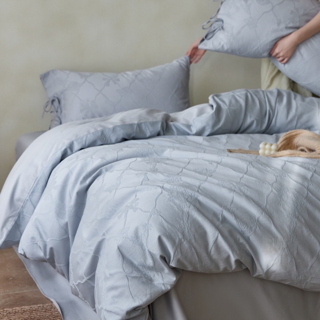 Ensemble trois pièces quatre pièces en pur coton brossé, style nordique minimaliste français rétro, drap-housse et housse de couette._voghion.com