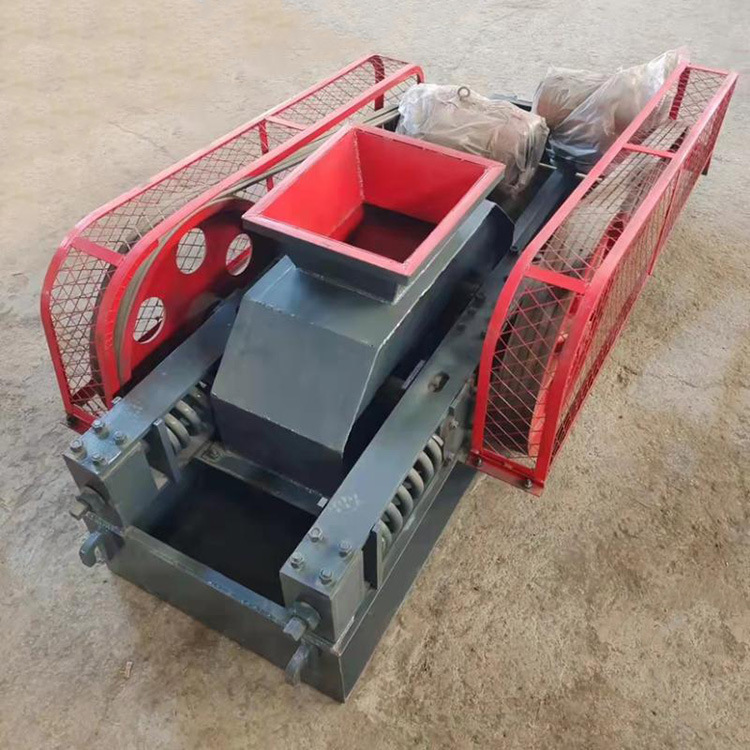 干湿硬料辊式粉碎机 双辊挤压式高岭土制砂机配件 鹅卵石破碎设备