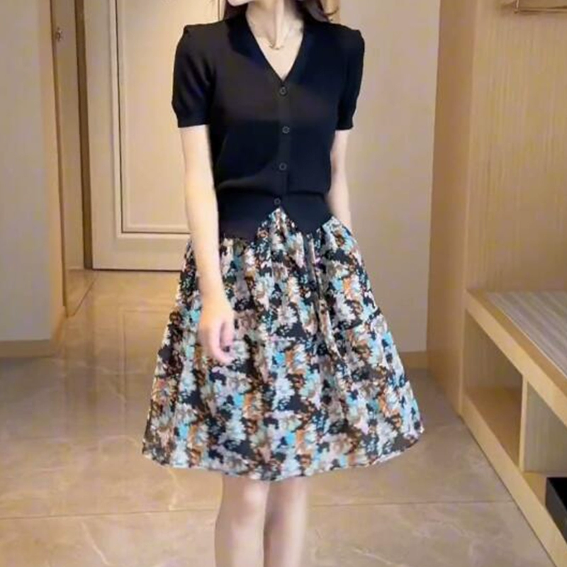 Юбка с цветочным принтом, женская летняя короткая юбка 2025a, юбка с высокой талией, миниатюрная плиссированная юбка, утягивающая юбка с цветочным принтом