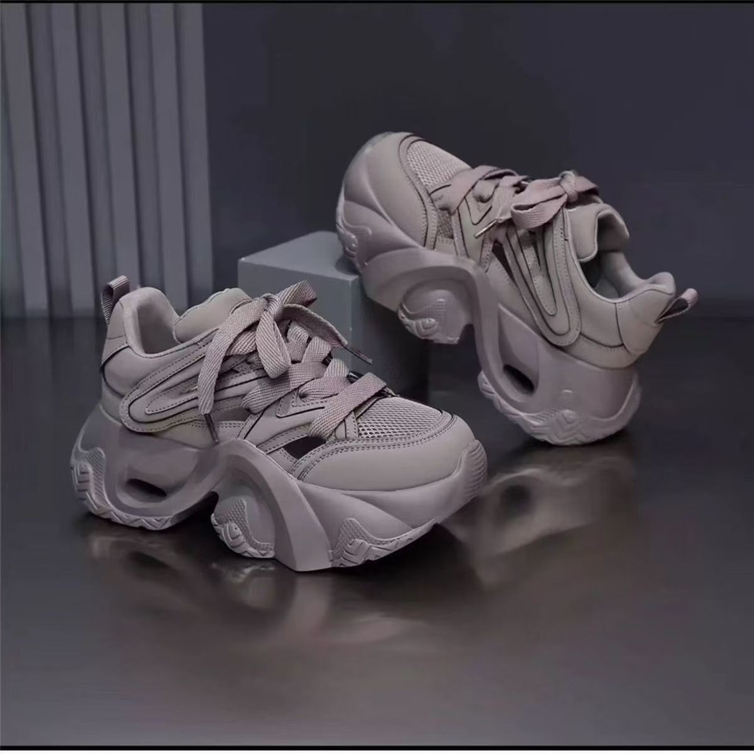 Nicho explosivo zapatos de papá para mujeres verano 2026 nuevos zapatos de papá transpirables universalmente zapatos deportivos de estudiantes zapatos casuales