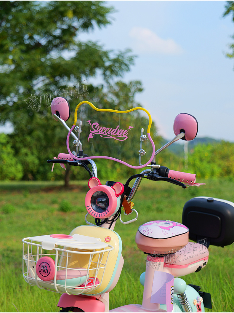 Suitable for Electric Vehicles Aima Metaverse Sunny Day Yadi Retro Windshield Bear Front Windshield High-Definition Decoration