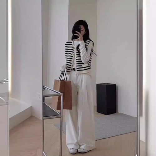 Black and white small fragrant style striped sleeveless knitted vest jacket for women spring and autumn cardigan outer sweater vest vest top