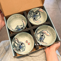 スティッチのご飯の碗の家庭用陶磁器の茶碗の子供の碗のかわいい漫画のイチゴの熊の維尼熊の小さい碗のプレゼントの箱