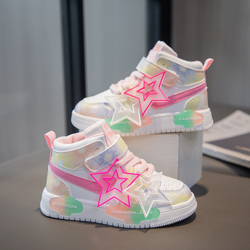Zapatos de skate de alto nivel para niños 2025 primavera y otoño nuevos zapatos de skate de chicas estrellas zapatos casuales antideslizantes para niños mayores