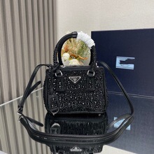 P��ˮ�����ְ����ǘ˝M�����μ��б���Ů��Ʒ�|1BA906