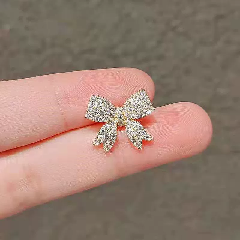 Cute high-end brooch with bow, pin, suit, protective underware, clips included