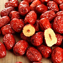 Domestic Sinhong Xinjiang Jujubes 500g Canned Red Dates in Bottles for Soup, Congee, and Tea - 1 Box of 15 Bottles