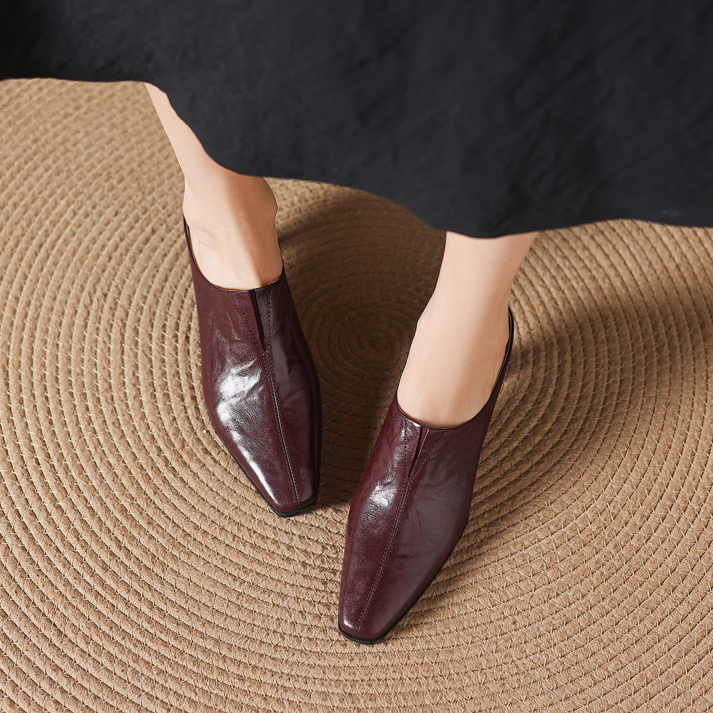 Sandal nữ bít mũi cao gót thô 5 cm, da bò mùa xuân hè — đen
