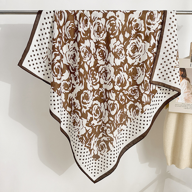 Nicho de moda INS flor impresión bufandas profesionales diseñadores de moda elegante temperamento ondulado toalla cuadrada de chevron