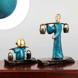 原创设计和尚挑水黄铜中式佛系禅意家居桌面摆件装饰品纯铜