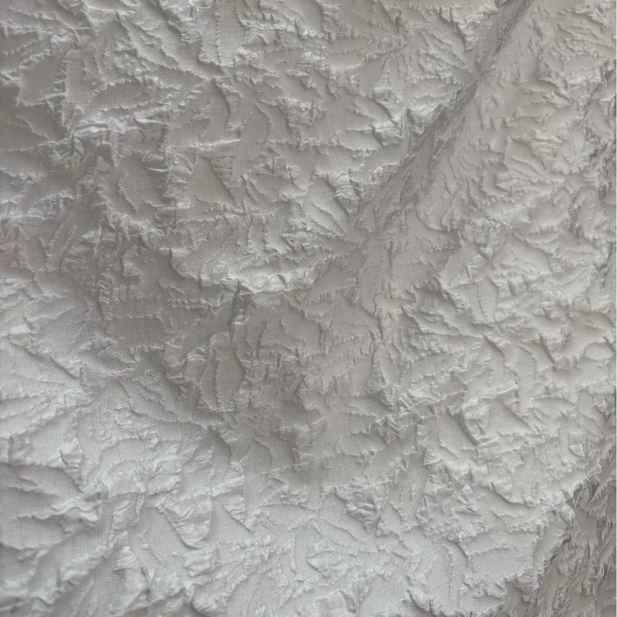 T013半透暗花欧根纱泡泡纱杏色提花面料女装童装连衣裙蓬蓬裙服装