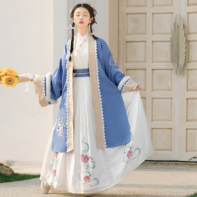 Hanfu adult Pieces of old cloth or rags pasted together The gown Bouffancy Ruskirt ancient costume Autumn Warm