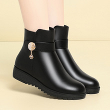 一件代发短靴女2024春秋冬季加绒保暖短筒女士靴子圆头妈妈鞋皮鞋
