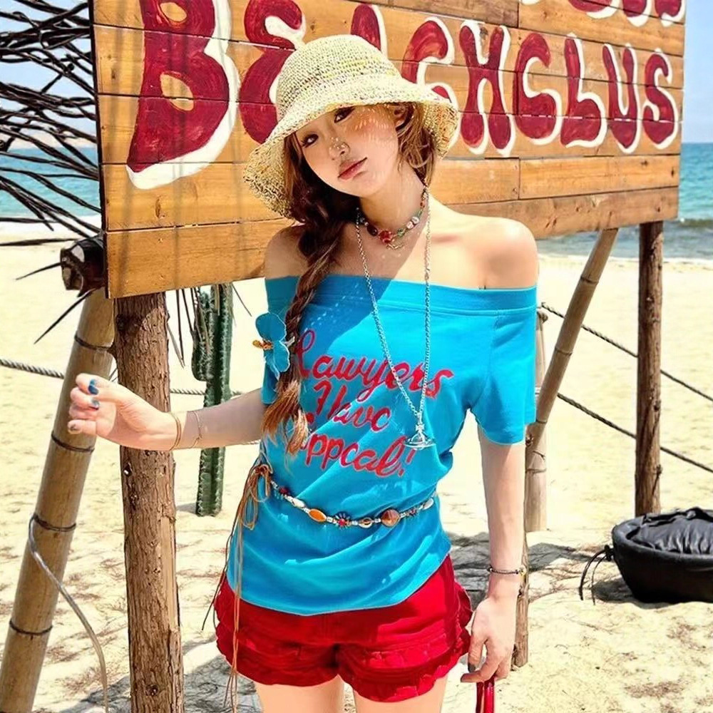 美式辣妹一字肩蓝色短袖t恤女夏季字母印花修身收腰小众露肩上衣