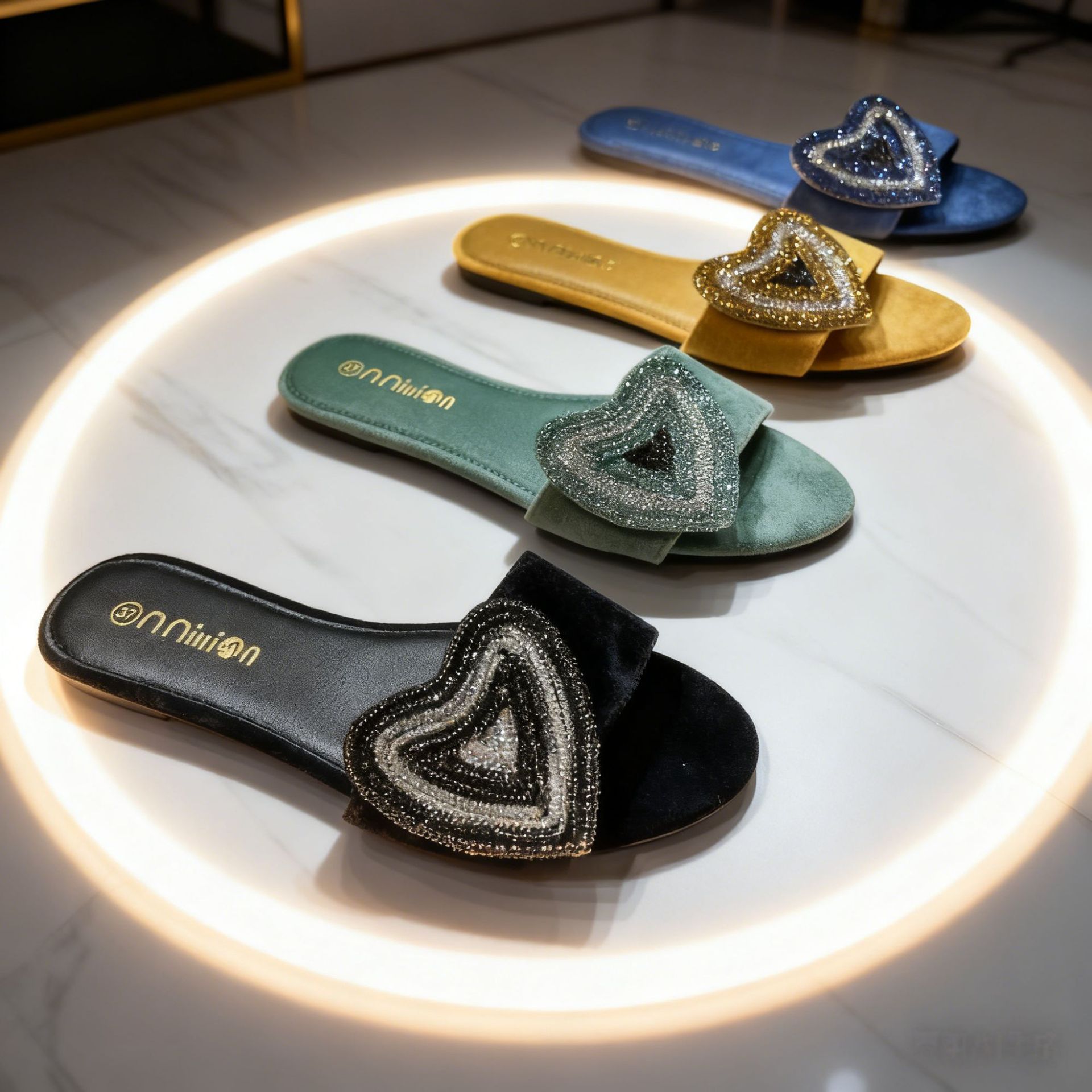 2025 African Flat Sandals for Women, Fashionable Rhinestone Large Flower Women's Sandals for Outdoor Wear, Cross-Border Slippers