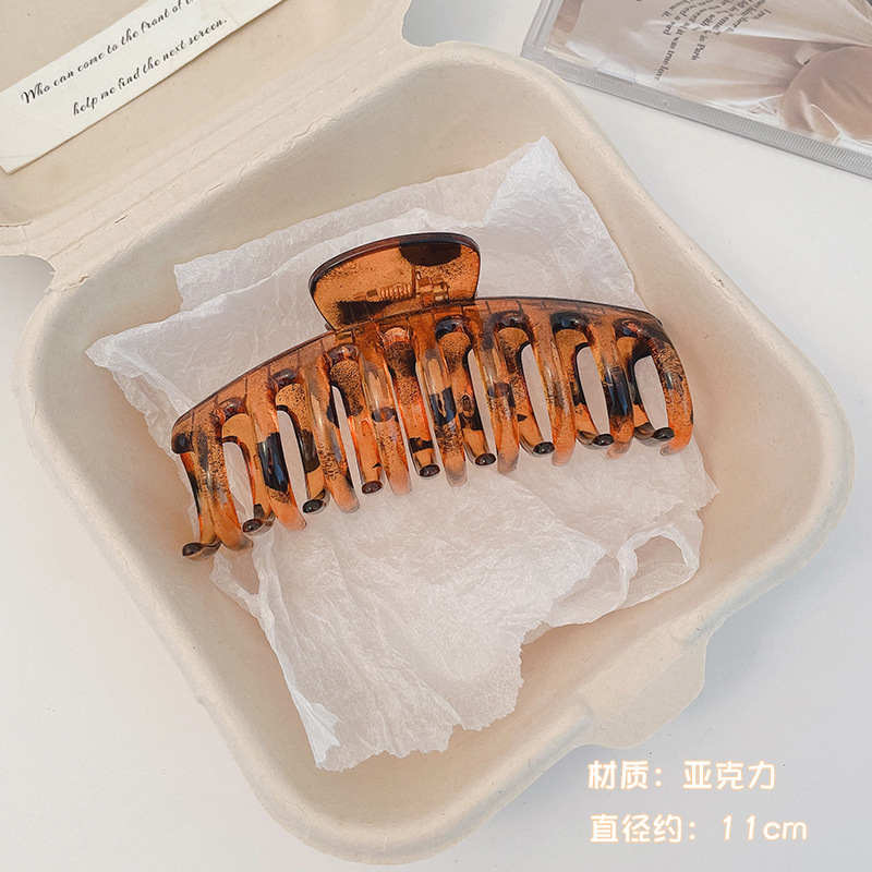 Leche marrón grande clip hembra red rojo invierno felpa horquilla trasera cabeza clip horquilla tocado tiburón clip al por mayor