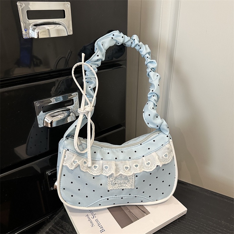 2026 New Korean Style Polka Dot Chic Personality Small Square Bag Large Capacity Shoulder Bag Fashionable Casual Commuting Handbag