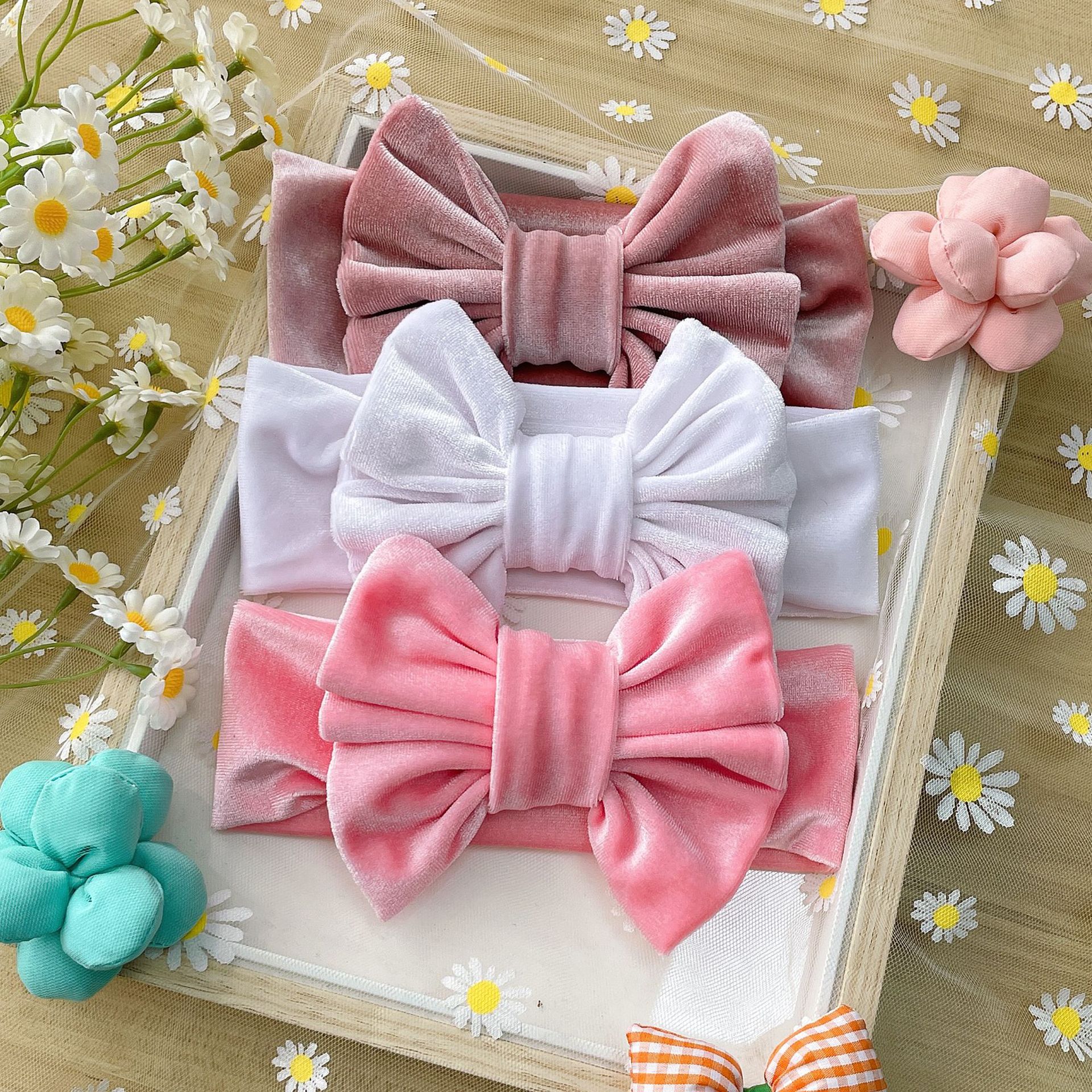 skin powder white pink.jpg