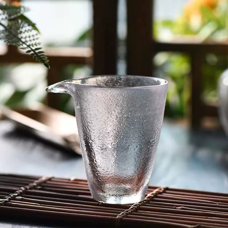 Japanese with a forged pattern glass set, tea cup