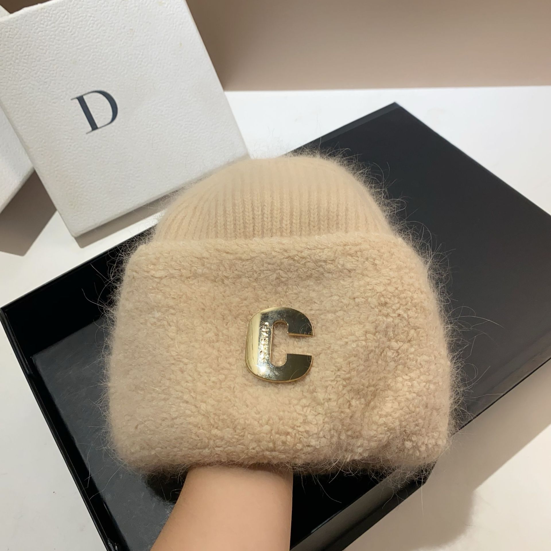 Originelles Design, neue, vergrößerte, verdickte Strickmütze aus Kaninchenhaar, C-Buchstabe, kalter Winter, warmer winddichter Gehörschutz im Freien_voghion.com