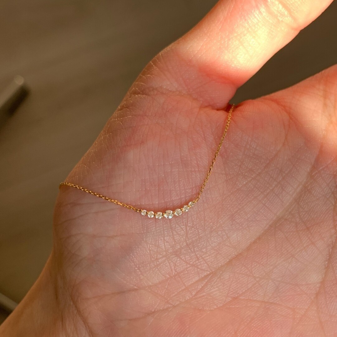 Golden Sparkling Seven-Diamond Smiley Face Necklace 2026 New Model Light Luxury Exquisite Cool Style Niche Design Collarbone Chain Wholesale