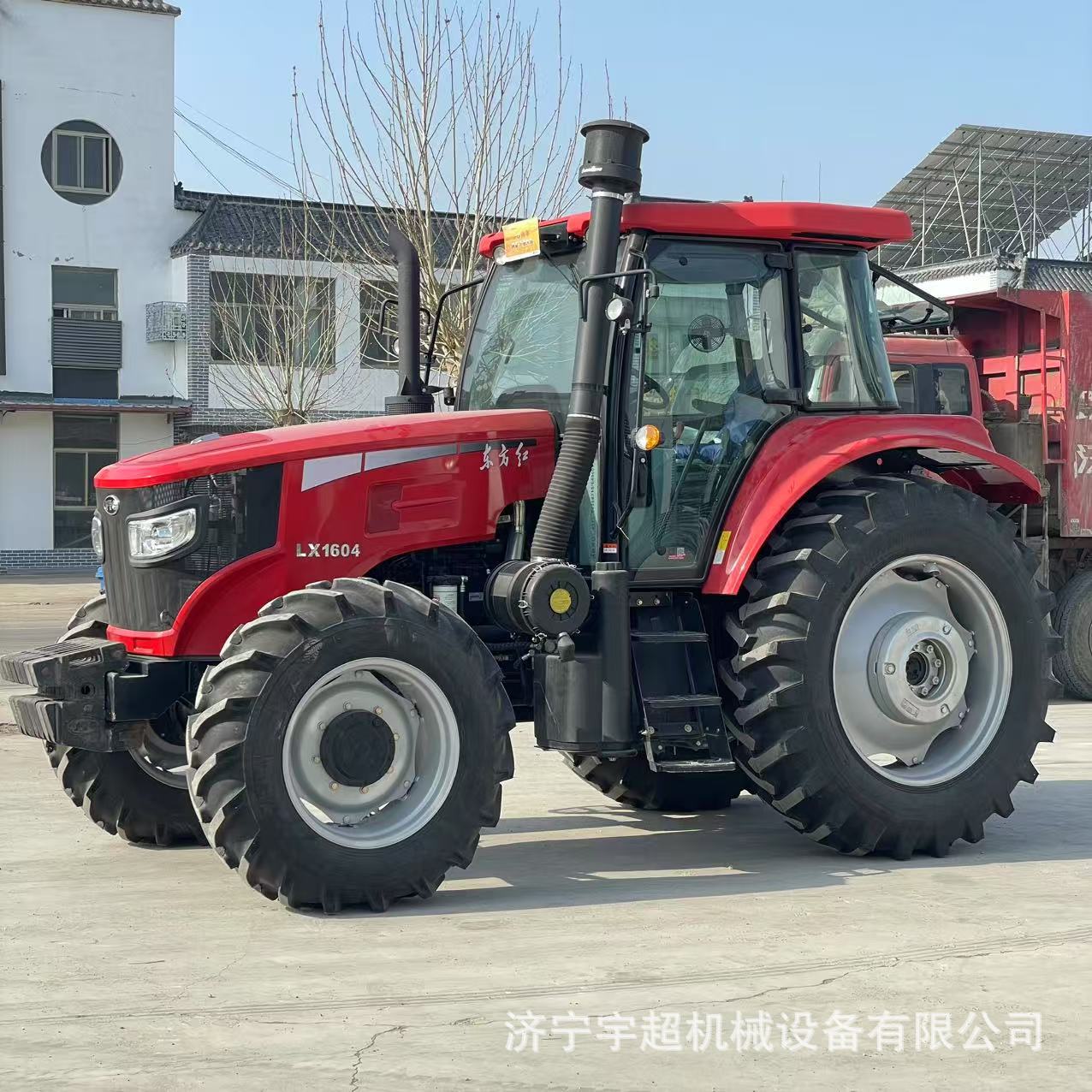 东方红150马力拖拉机 LX1604四轮深松犁地机LX1804-E机械挡拖拉机