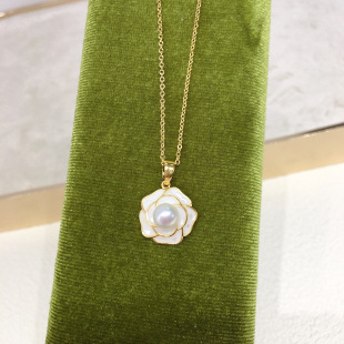 Zhuji high quality Pearl Necklace Shattered Camellia Natural Freshwater Pearl Pendant Jewelry Gift Wholesale