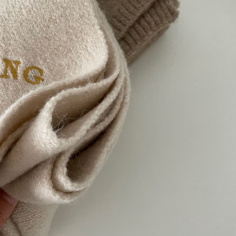 Sciarpa ricamata con tre piccoli orsetti ~ Dolce sciarpa in cashmere per il calore autunnale e invernale delle donne Coppia lavorata a maglia al collo_voghion.com