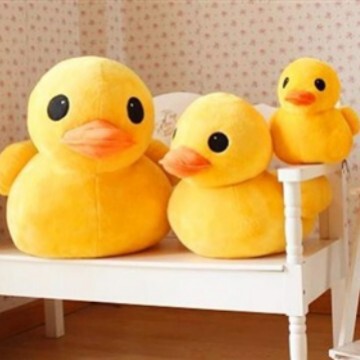 かわいい大きな黄色いアヒル、クリエイティブで可愛いアヒルのぬいぐるみ、卸売動物枕、クッション|undefined