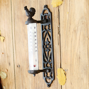 Old-Fashioned Indoor Thermometer Iron Wall-Mounted Thermometer Home Wall Decoration Daily Use Temperature and Humidity Meter Indoor and Outdoor