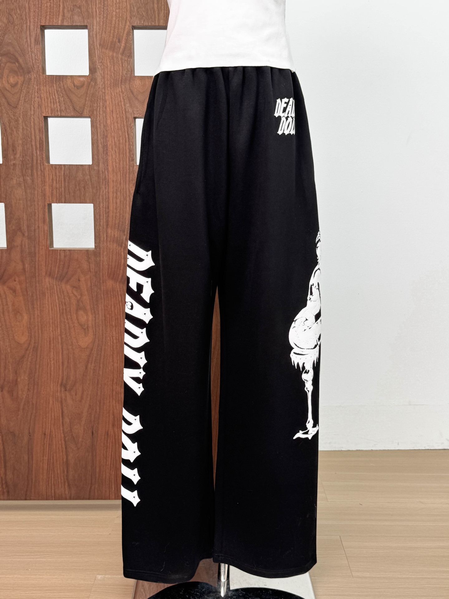 DeadlyDoll ~ americano perezoso hombre lento blanco y negro principal taza de pie alto de la mujer pull cordón elástico pantalones de cintura image 7