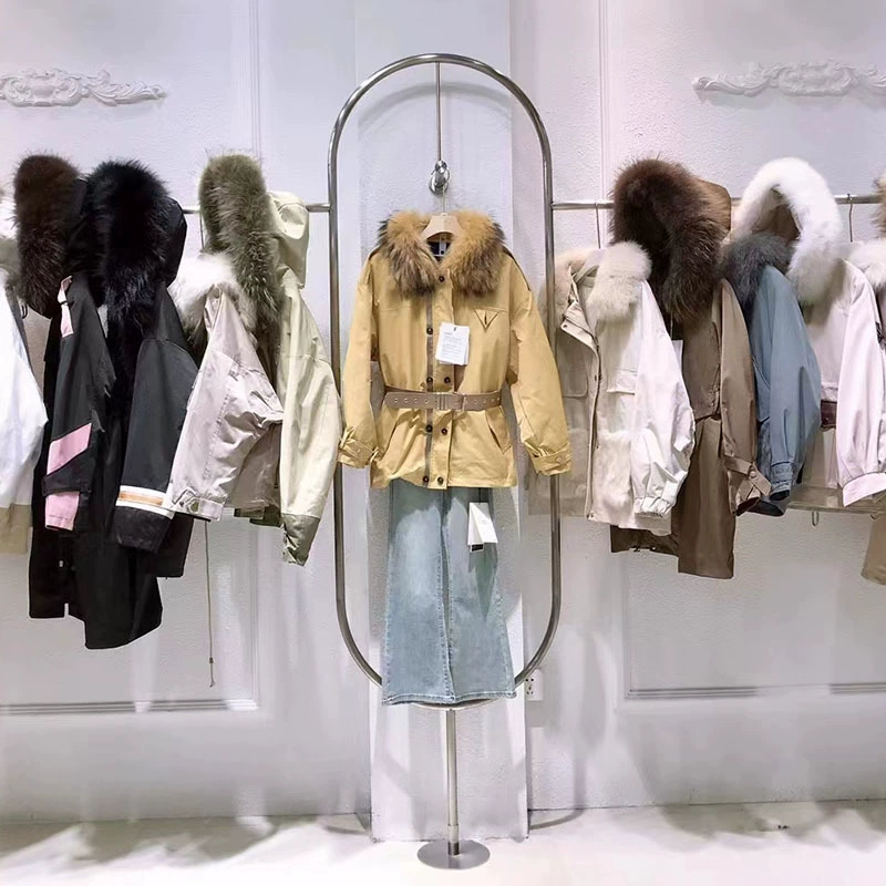 Зимнее пальто Ouzi 2025 с отстегивающейся подкладкой из кроличьего меха и воротником из лисьего меха, оптовая продажа от мехового бренда со скидкой