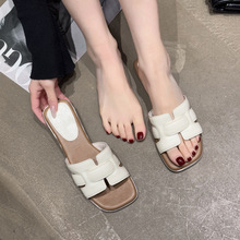 �r����ЬŮ2026���ļ��¿�^�߸�һ���ϰٴ����e�r��ɳ������Ь